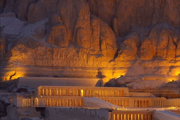 Luxury Egypt Domestic Flight: 10-Day High-End Nile & Cities Journey